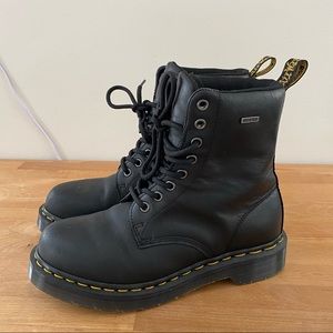 Doc Martens 1460 WOMEN'S WATERPROOF LACE UP BOOTS